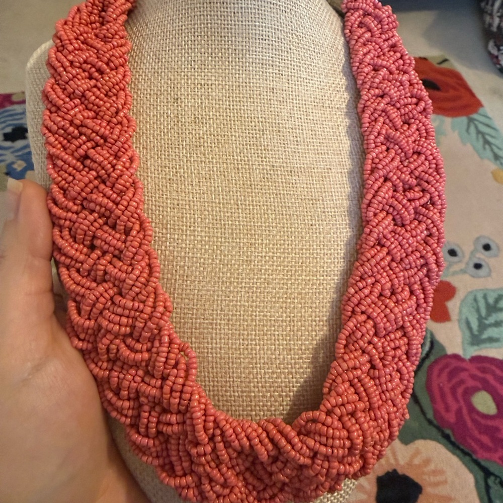 Chic Coral Beaded Necklace‎